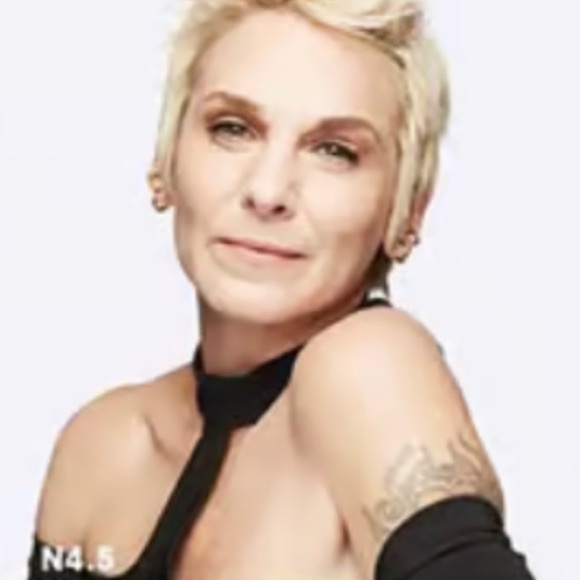 MAC *Bundle* Studio Fix Foundation N4.5 + PUMP *DISCONTINUED* - Picture 3 of 12